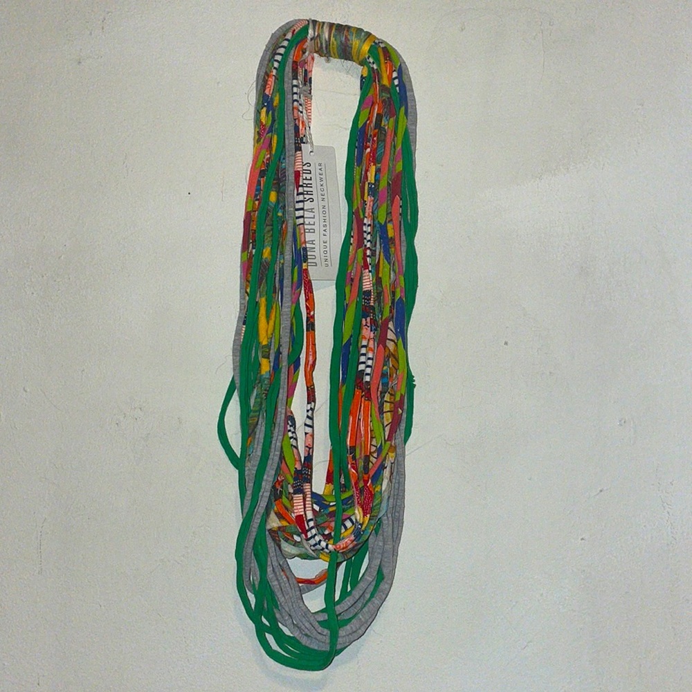 Dona Bela Shreds NWT Neckwear